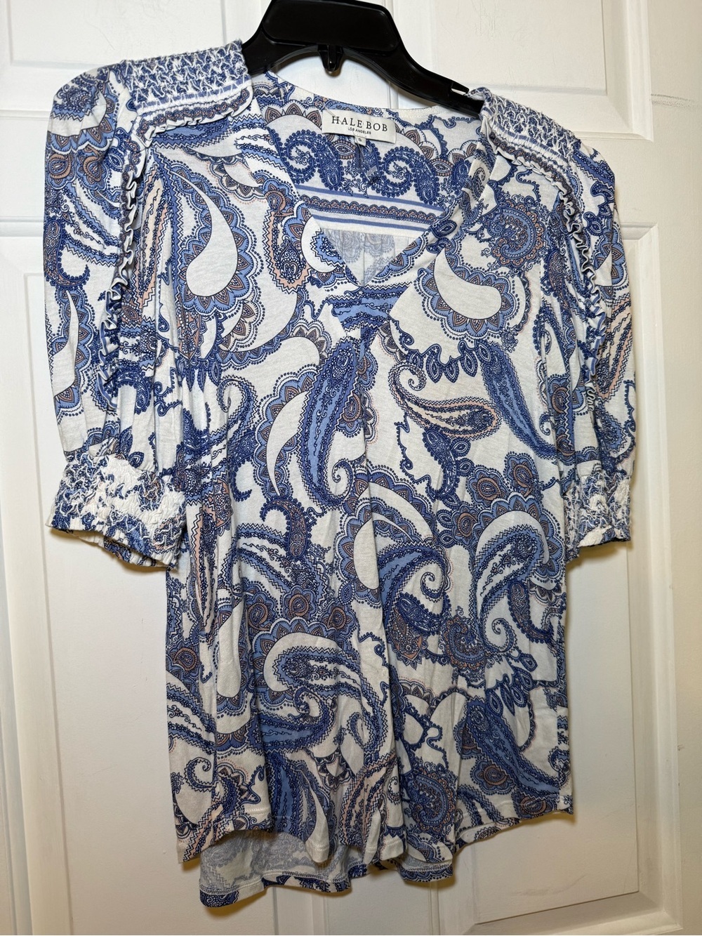 Hale Bob Blue & White Paisley Ruffle Blouse SMALL V Neck Preppy Classy